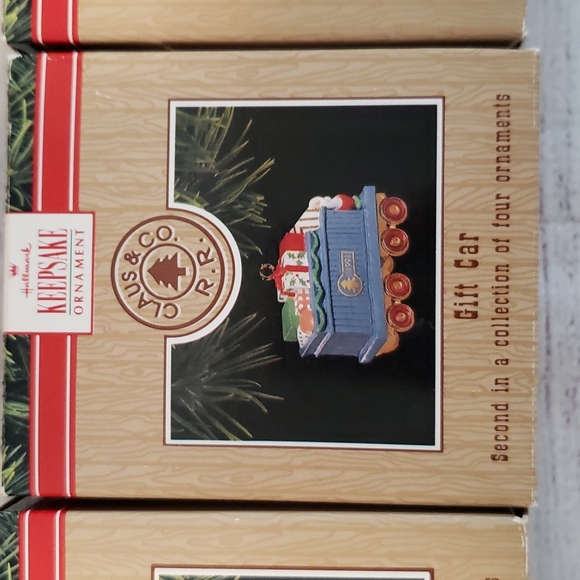 Vintage Hallmark Keepsake Train Ornaments With Display Stand New - Picture 3 of 10